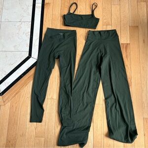 437 3 Piece Active Wear Set Size Medium